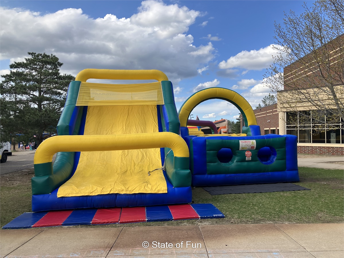 60 ft Cool Blue U-Turn Obstacle Course - Bounce House Rentals in ...